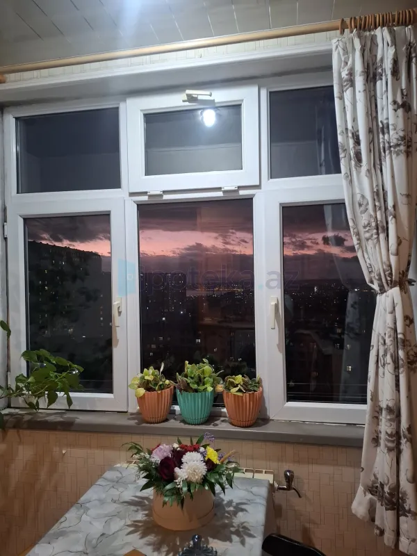Satılır 2 otaqlı köhnə tikili 54 m²