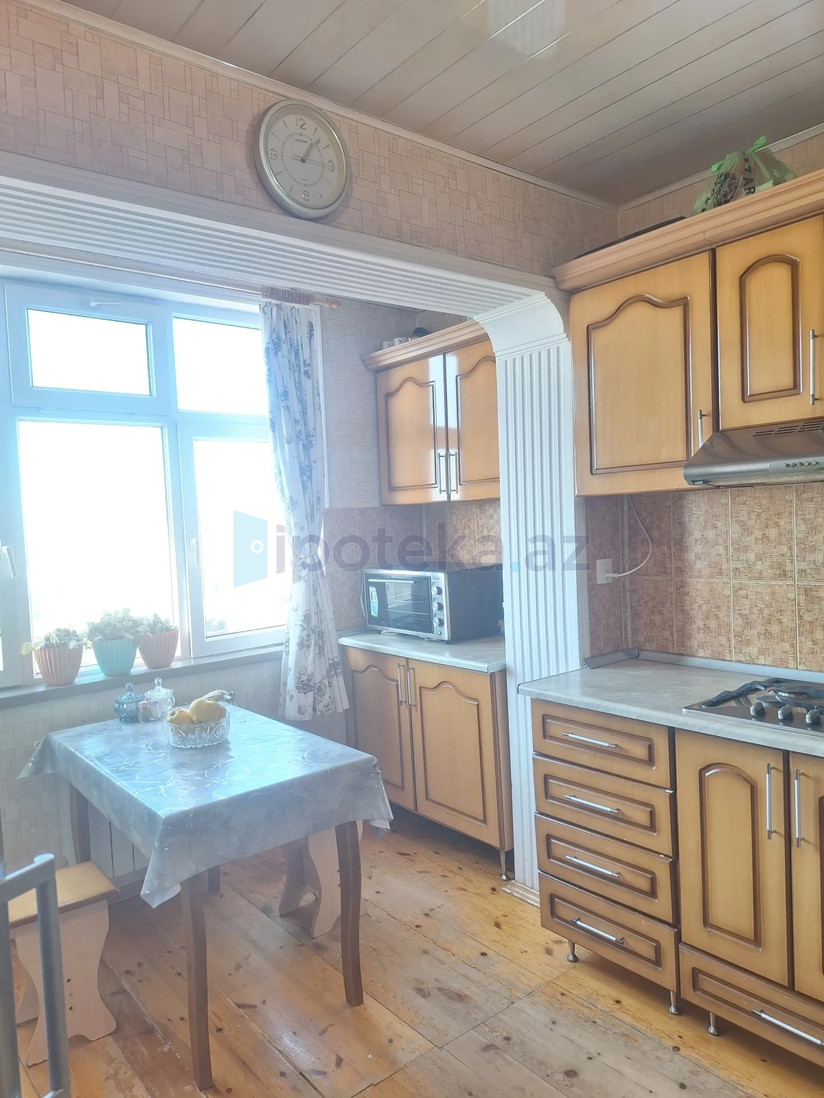 Satılır 2 otaqlı köhnə tikili 54 m²
