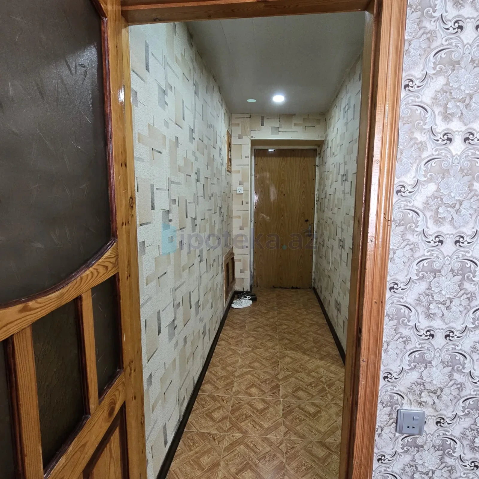Satılır 1 otaqlı köhnə tikili 40 m²