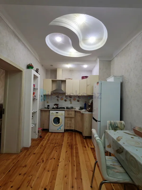 Satılır 3 otaqlı yeni tikili 90 m²