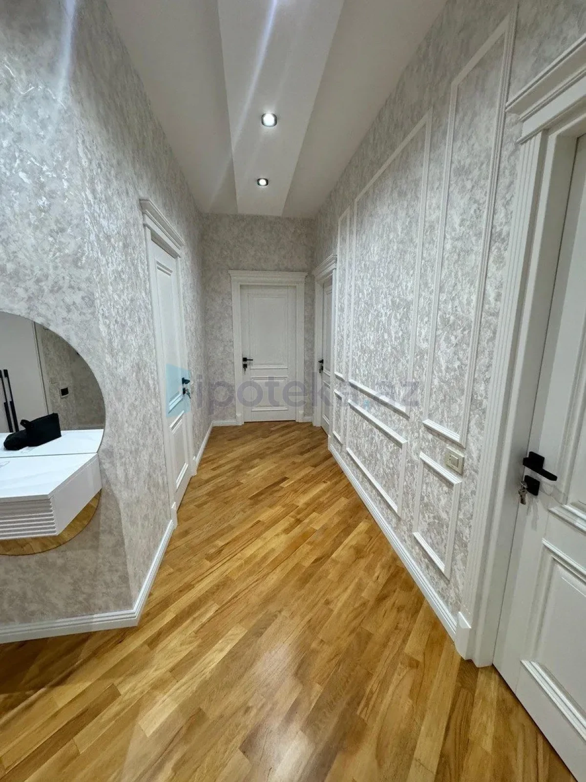 Satılır 4 otaqlı yeni tikili 165 m²