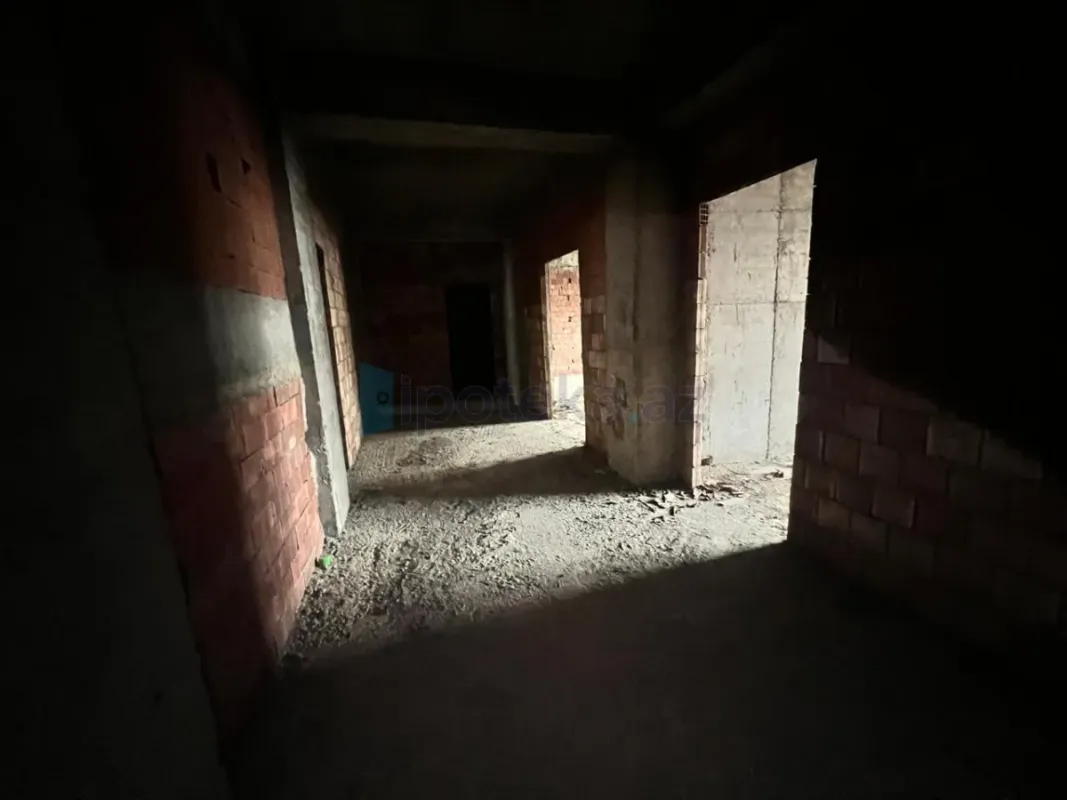 Satılır 4 otaqlı yeni tikili 185 m²