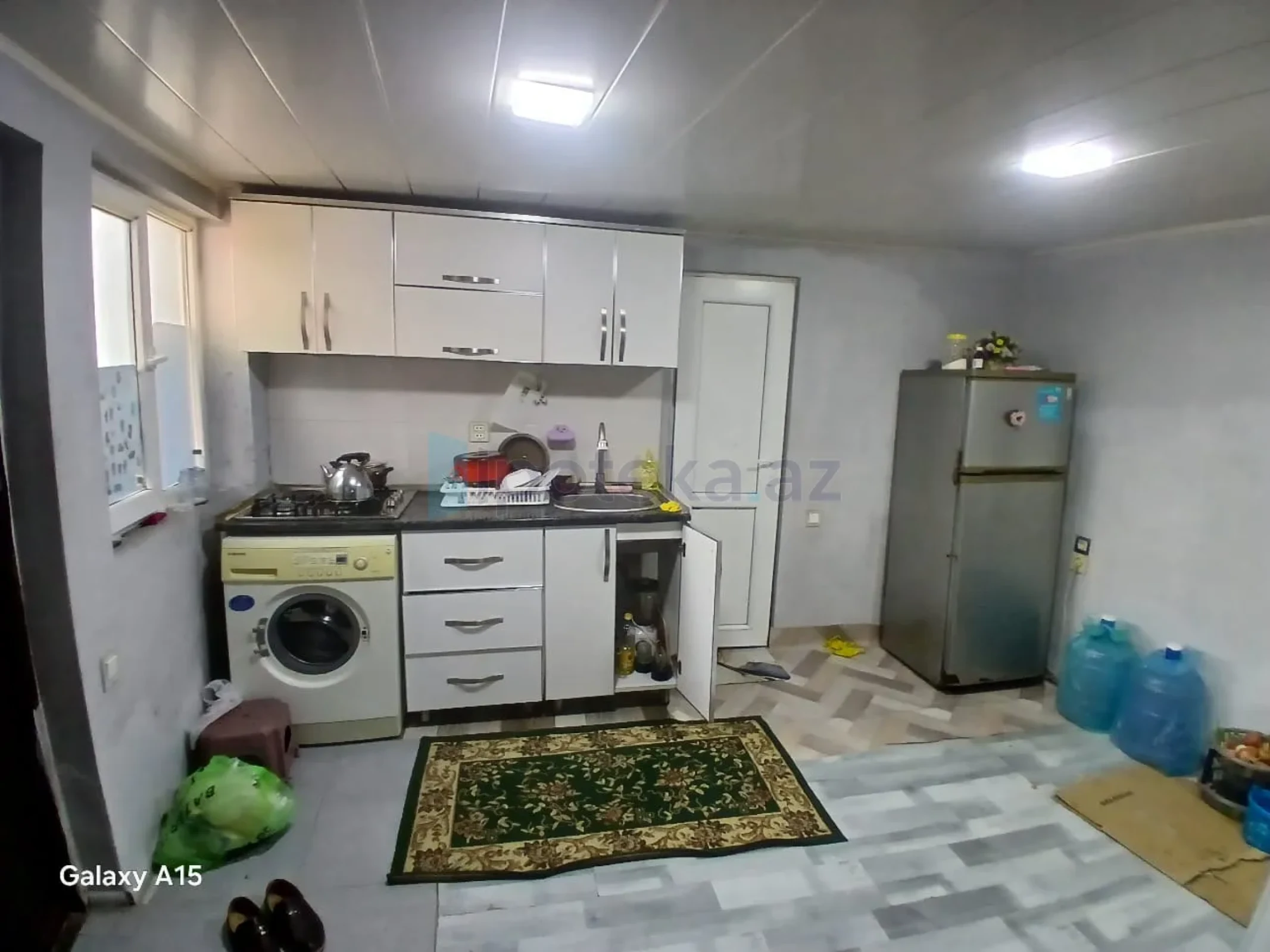 Satılır 9 otaqlı həyət evi 230 m²