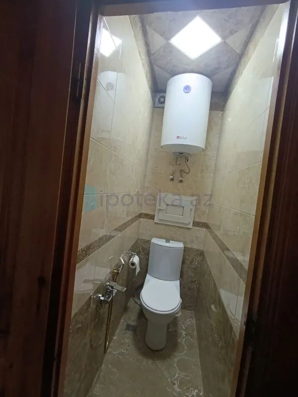 Satılır 5 otaqlı köhnə tikili 120 m²