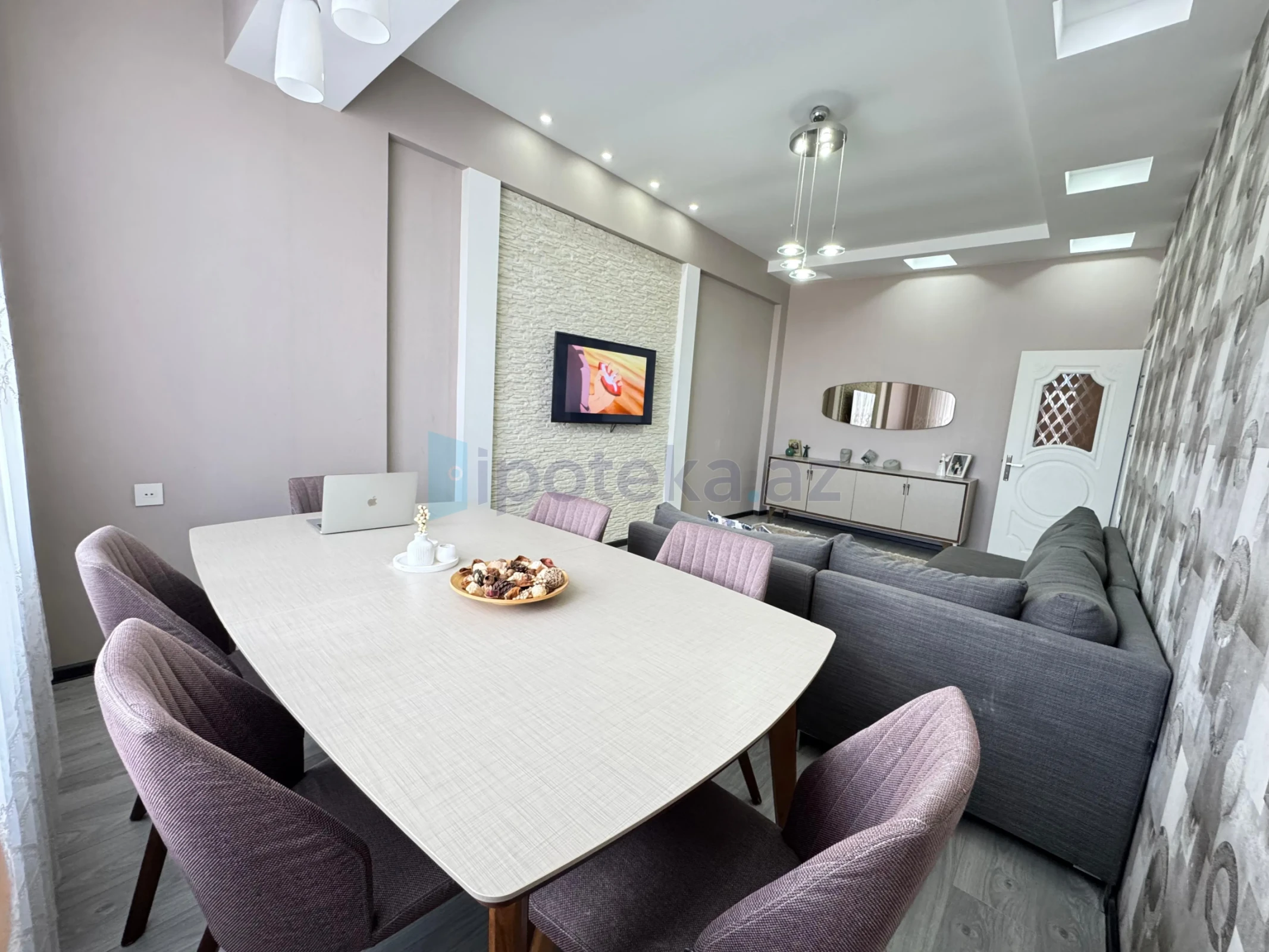 Satılır 2 otaqlı yeni tikili 82 m²