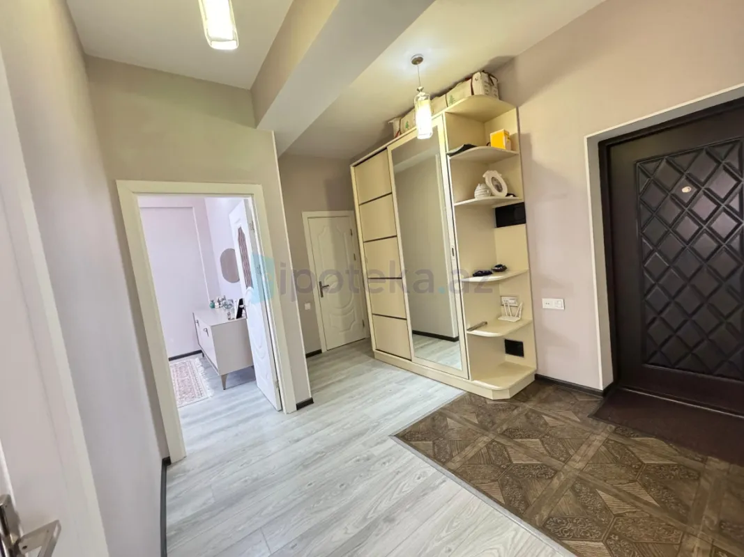 Satılır 2 otaqlı yeni tikili 82 m²