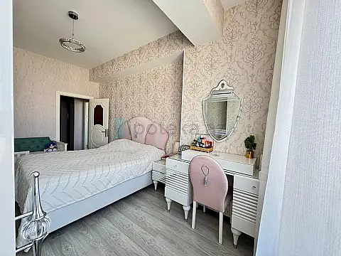 Satılır 2 otaqlı yeni tikili 82 m²