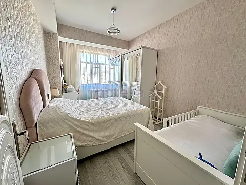 Satılır 2 otaqlı yeni tikili 82 m²