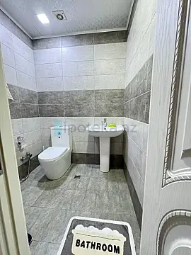 Satılır 2 otaqlı yeni tikili 82 m²