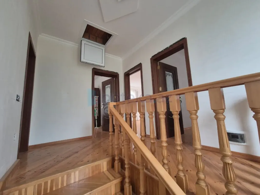 Satılır 4 otaqlı həyət evi