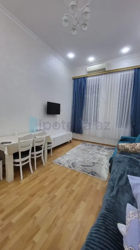 Satılır 1 otaqlı köhnə tikili 36 m²