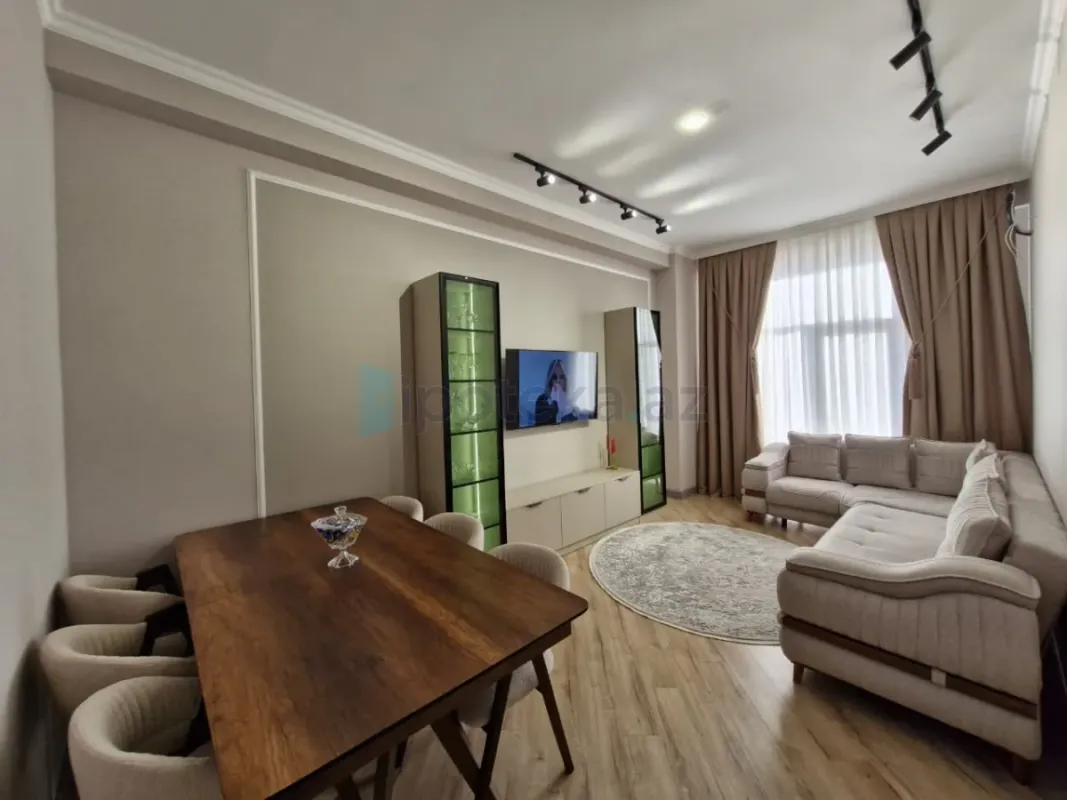 Satılır 2 otaqlı yeni tikili 87 m²
