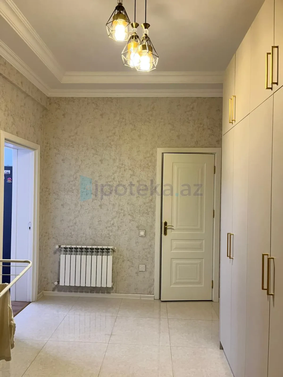 Satılır 2 otaqlı yeni tikili 70 m²