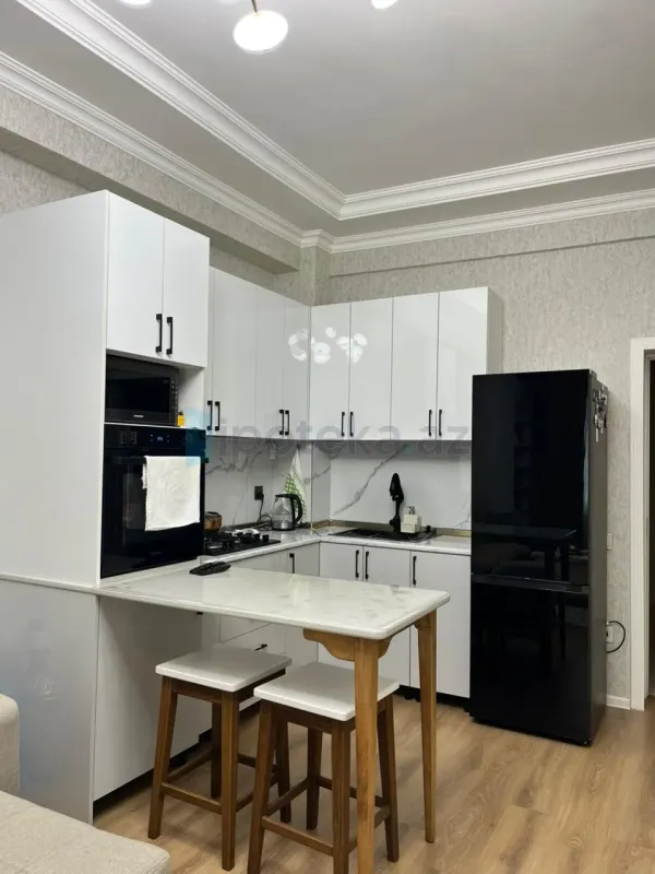 Satılır 2 otaqlı yeni tikili 70 m²