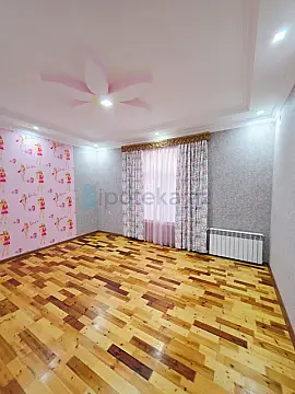 Satılır 6 otaqlı mənzil 300 m²