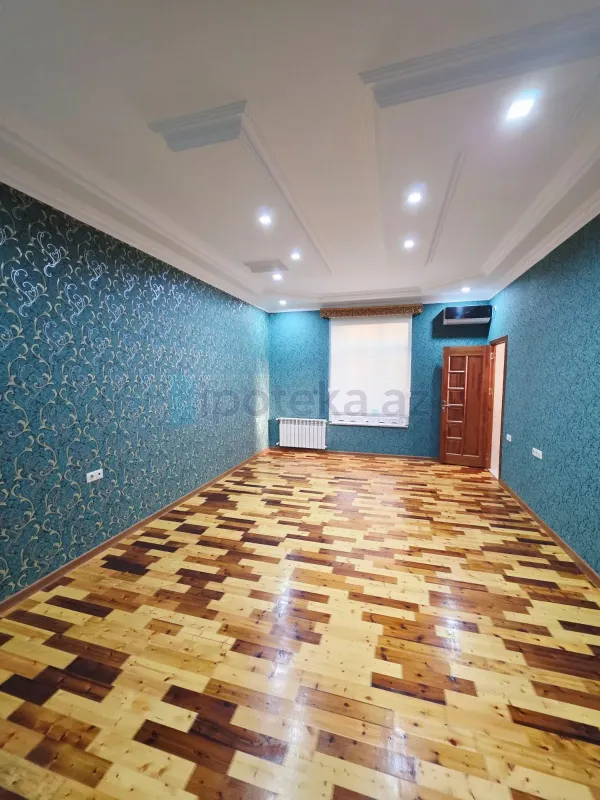 Satılır 6 otaqlı mənzil 300 m²