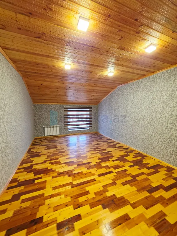 Satılır 6 otaqlı mənzil 300 m²