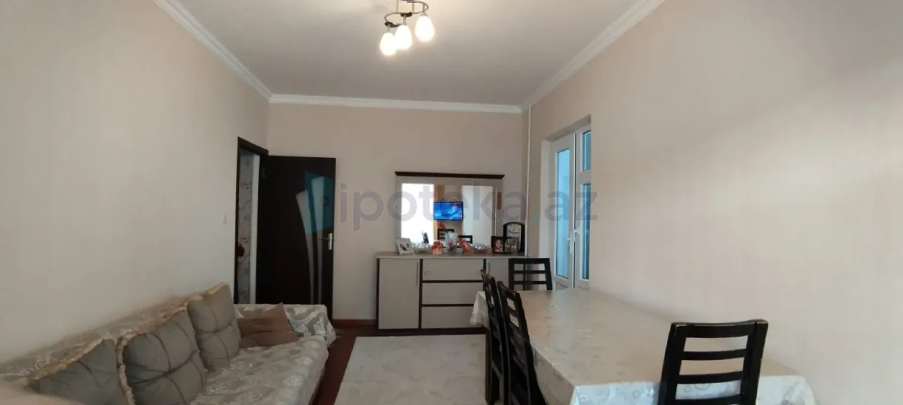 Satılır 2 otaqlı köhnə tikili 65 m²