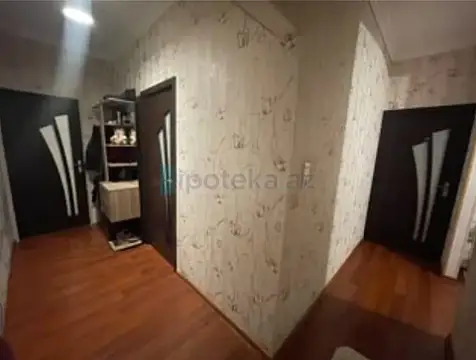 Satılır 2 otaqlı köhnə tikili 65 m²