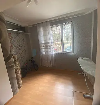 Satılır 3 otaqlı köhnə tikili 86 m²