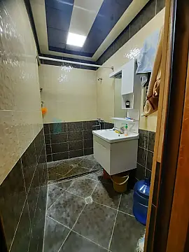 Satılır 3 otaqlı köhnə tikili 70 m²