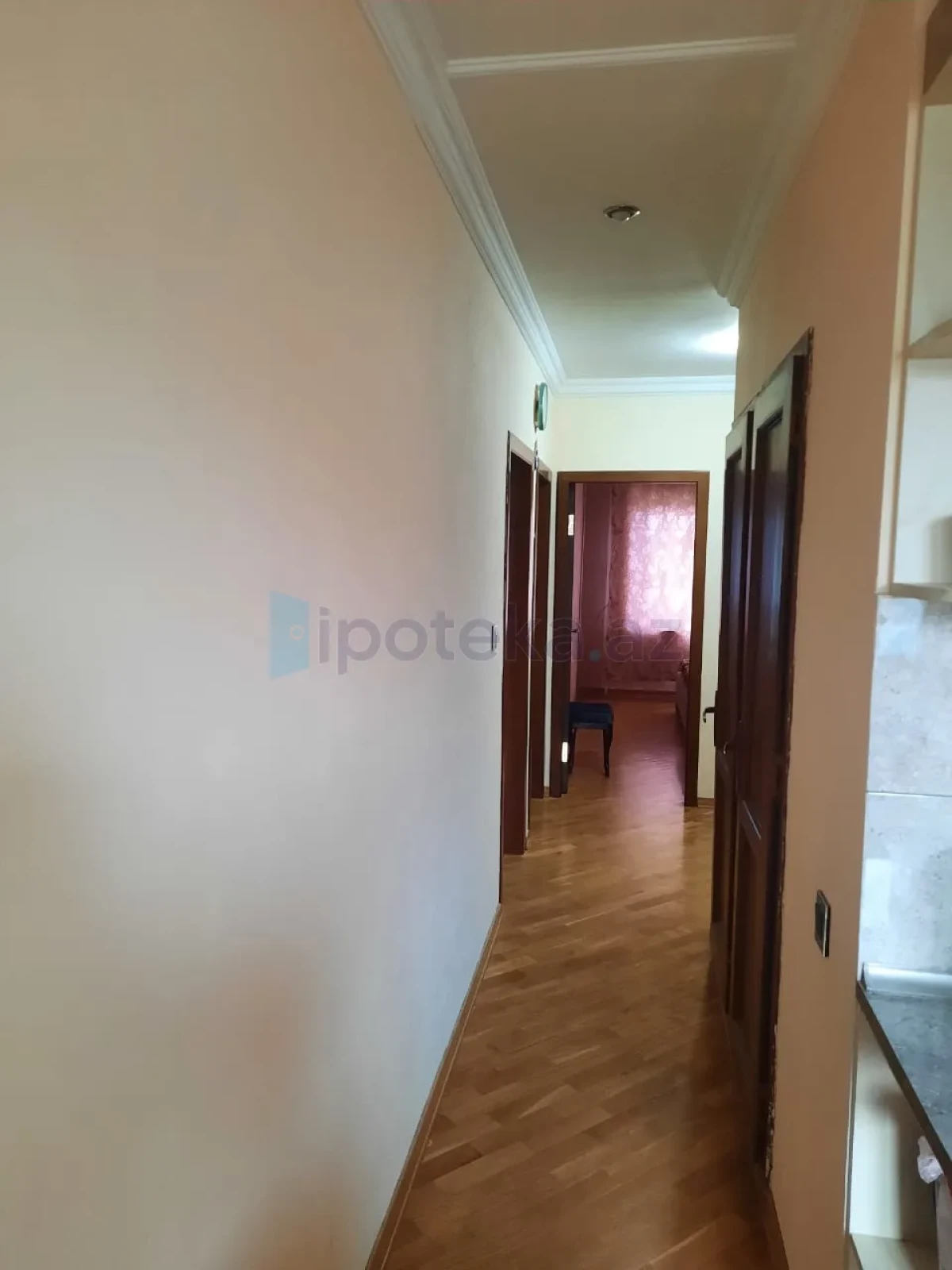 Satılır 3 otaqlı köhnə tikili 70 m²