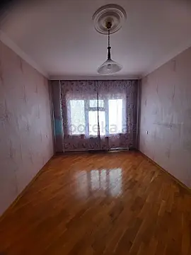 Satılır 3 otaqlı köhnə tikili 70 m²