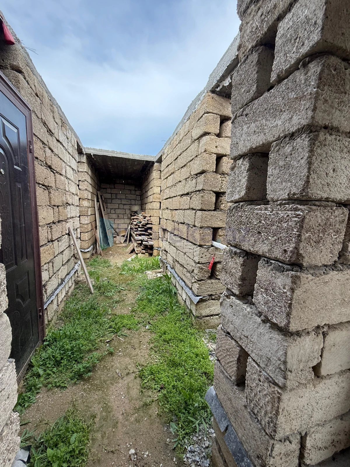 Satılır 3 otaqlı həyət evi 100 m²