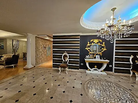 Satılır 4 otaqlı yeni tikili 320 m²