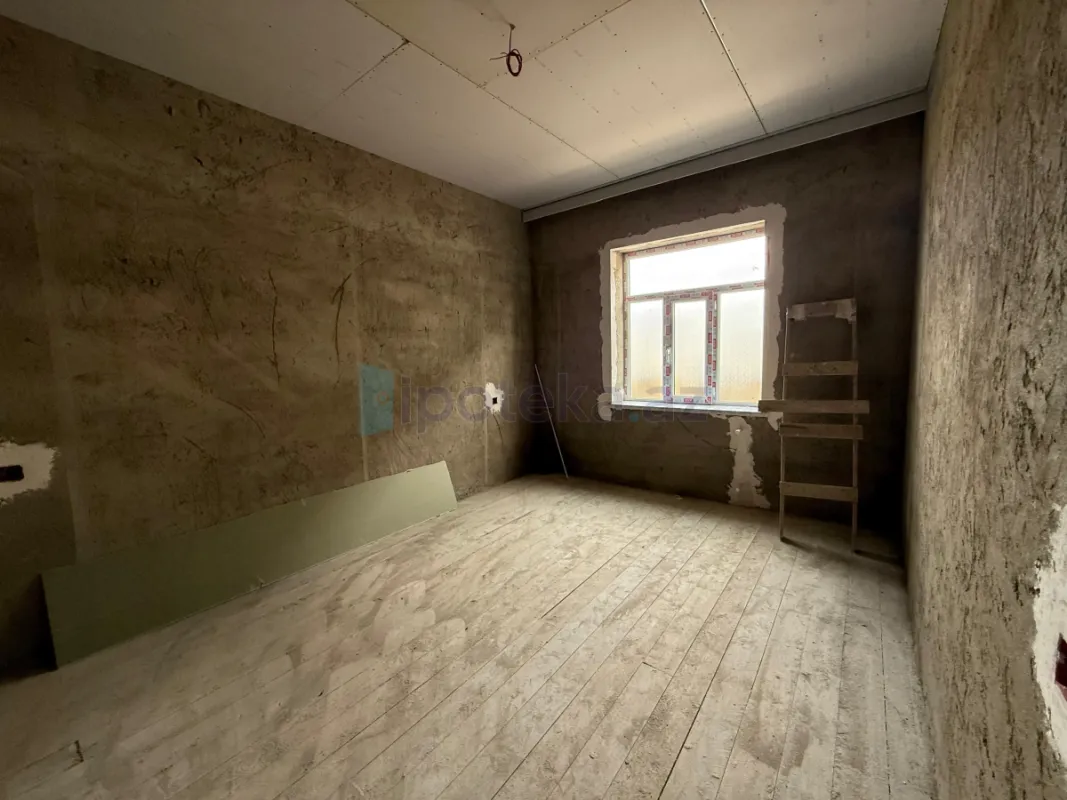 Satılır 4 otaqlı həyət evi 100 m²