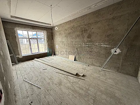 Satılır 4 otaqlı həyət evi 100 m²