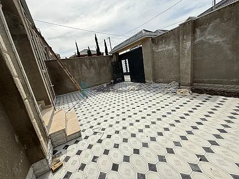 Satılır 4 otaqlı həyət evi 100 m²