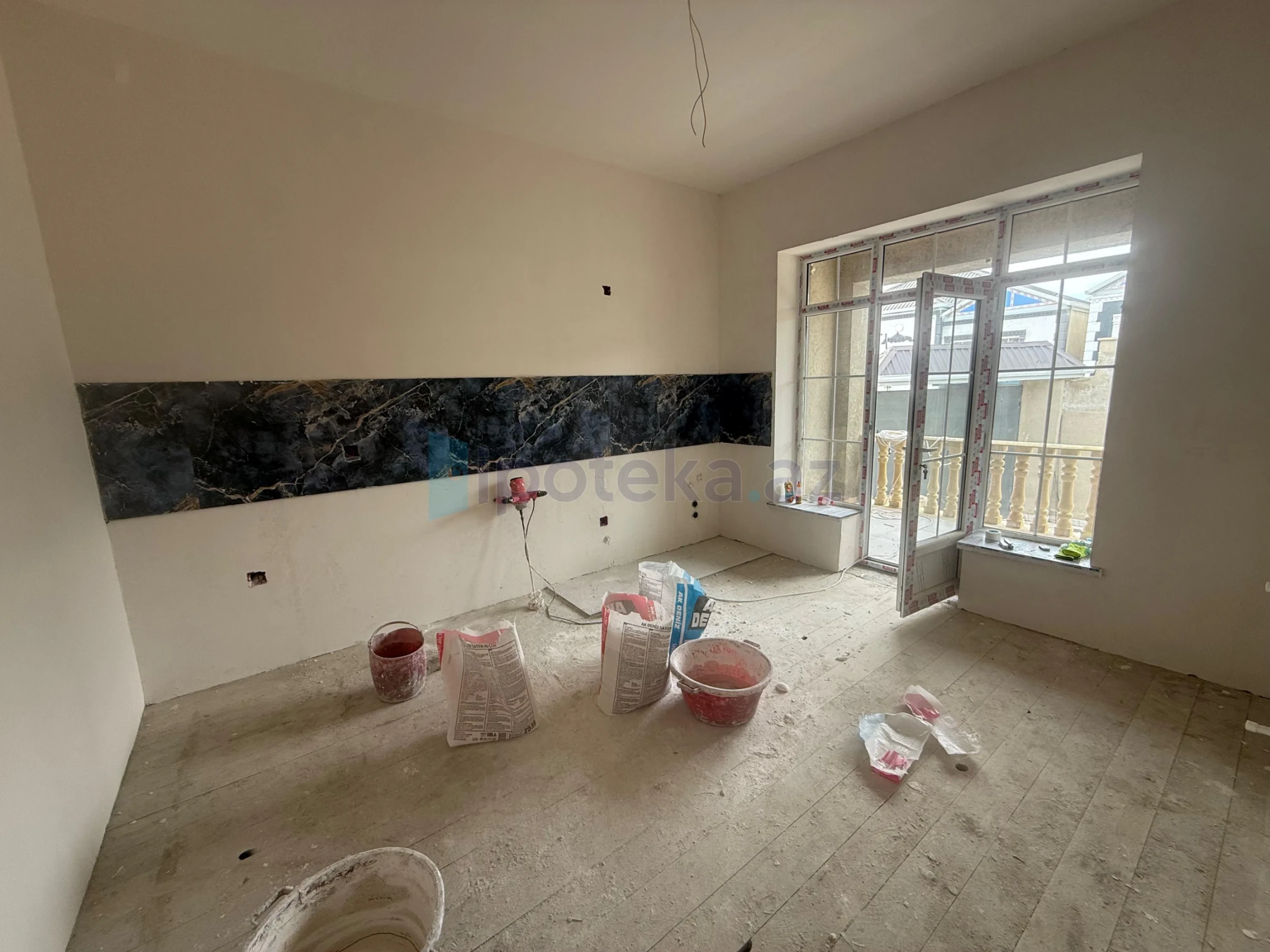 Satılır 4 otaqlı həyət evi 100 m²