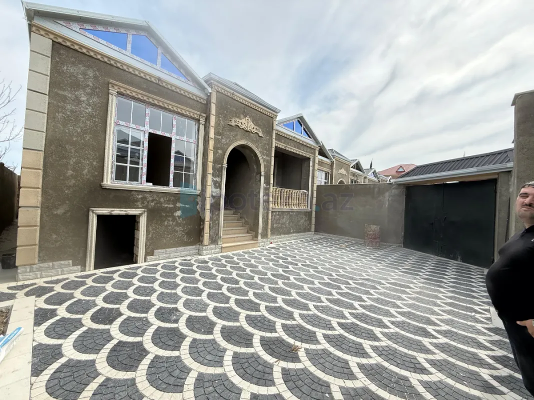 Satılır 4 otaqlı həyət evi 100 m²
