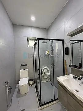 Satılır 4 otaqlı mənzil 100 m²