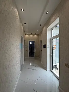 Satılır 4 otaqlı mənzil 100 m²