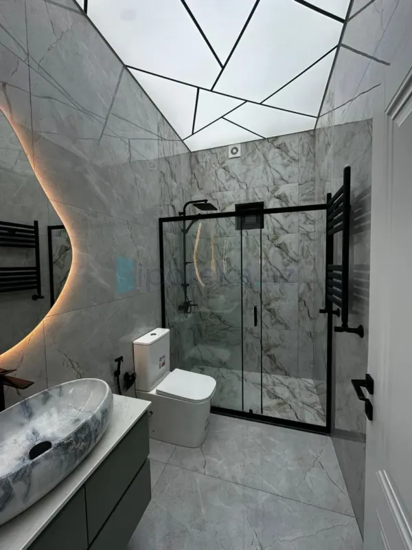 Satılır 4 otaqlı mənzil 150 m²