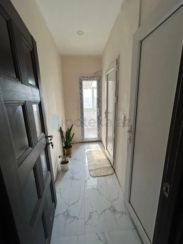 Satılır 4 otaqlı yeni tikili 90 m²