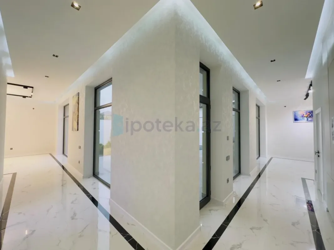 Satılır 4 otaqlı mənzil 186 m²