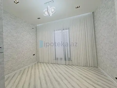 Satılır 4 otaqlı mənzil 186 m²