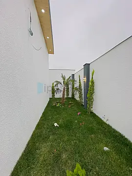 Satılır 4 otaqlı mənzil 186 m²