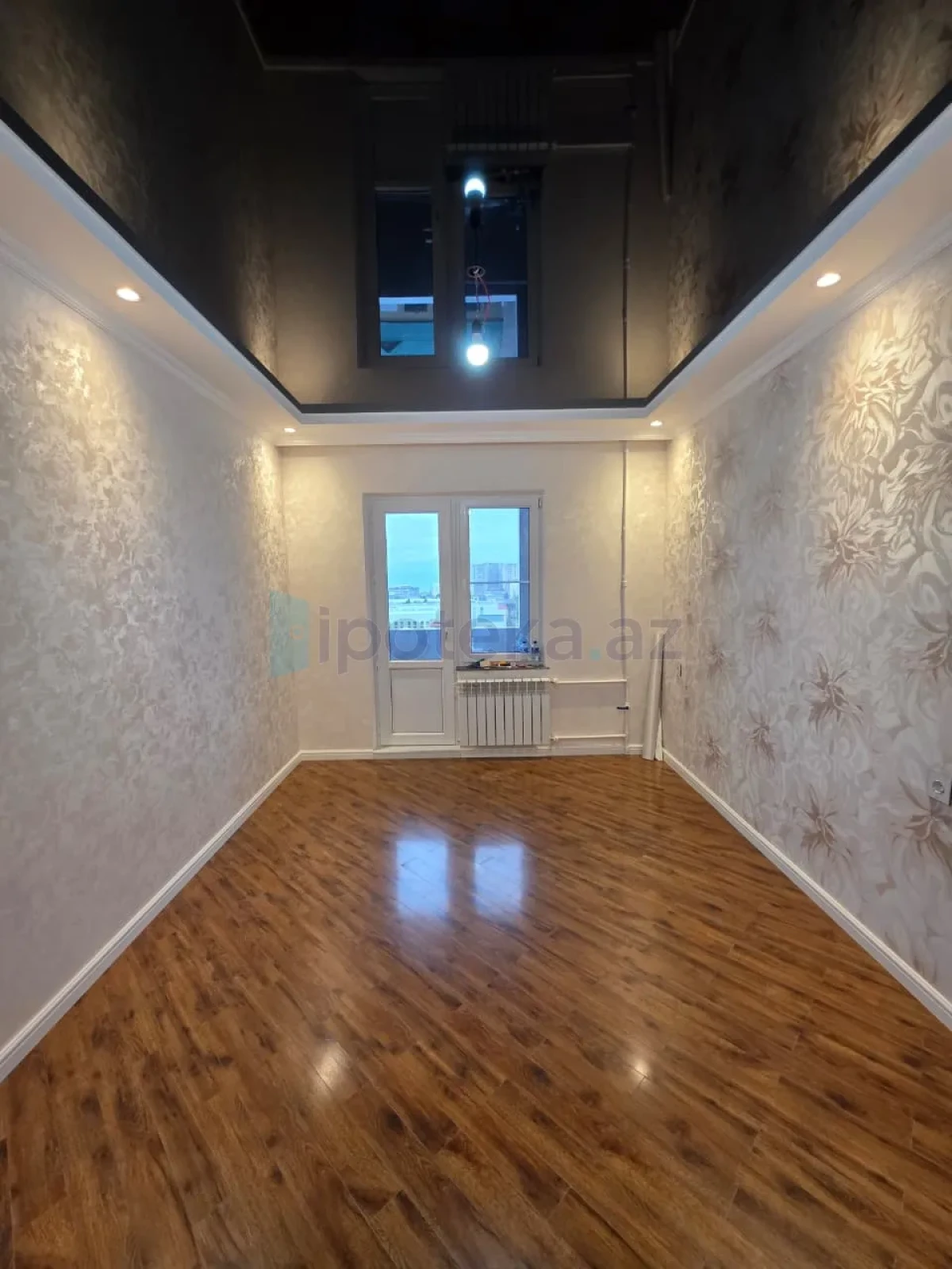 Satılır 2 otaqlı köhnə tikili 60 m²