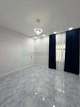 Satılır 4 otaqlı mənzil 140 m²