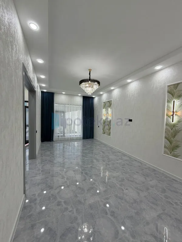 Satılır 4 otaqlı mənzil 140 m²