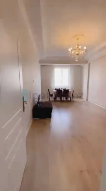 Satılır 2 otaqlı yeni tikili 75 m²