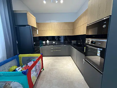 Satılır 5 otaqlı həyət evi 142 m²