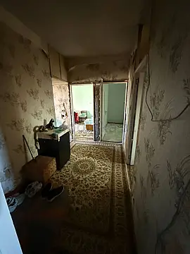 Satılır 4 otaqlı köhnə tikili 110 m²