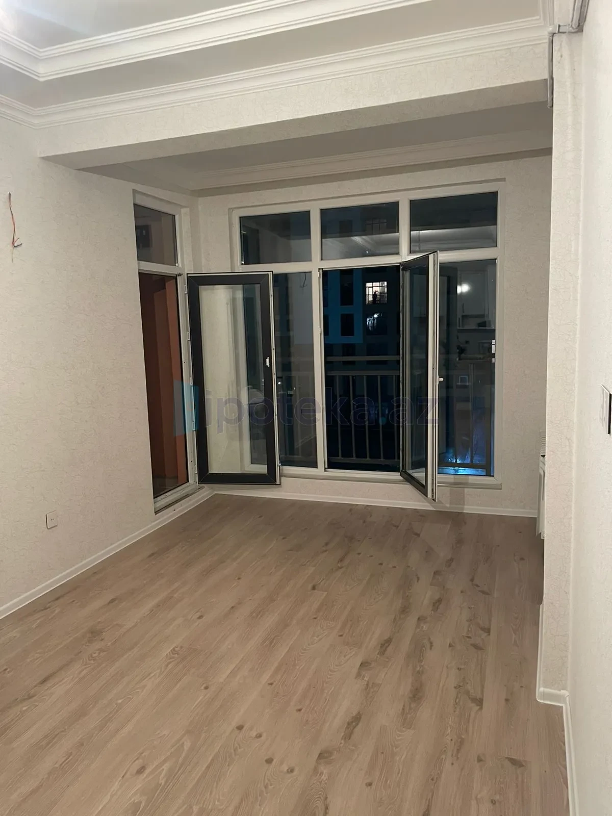 Satılır 2 otaqlı yeni tikili 52 m²