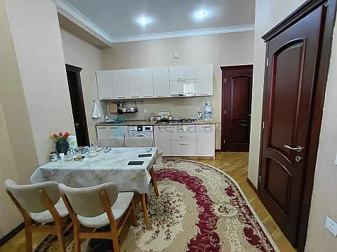 Satılır 3 otaqlı yeni tikili 100 m²