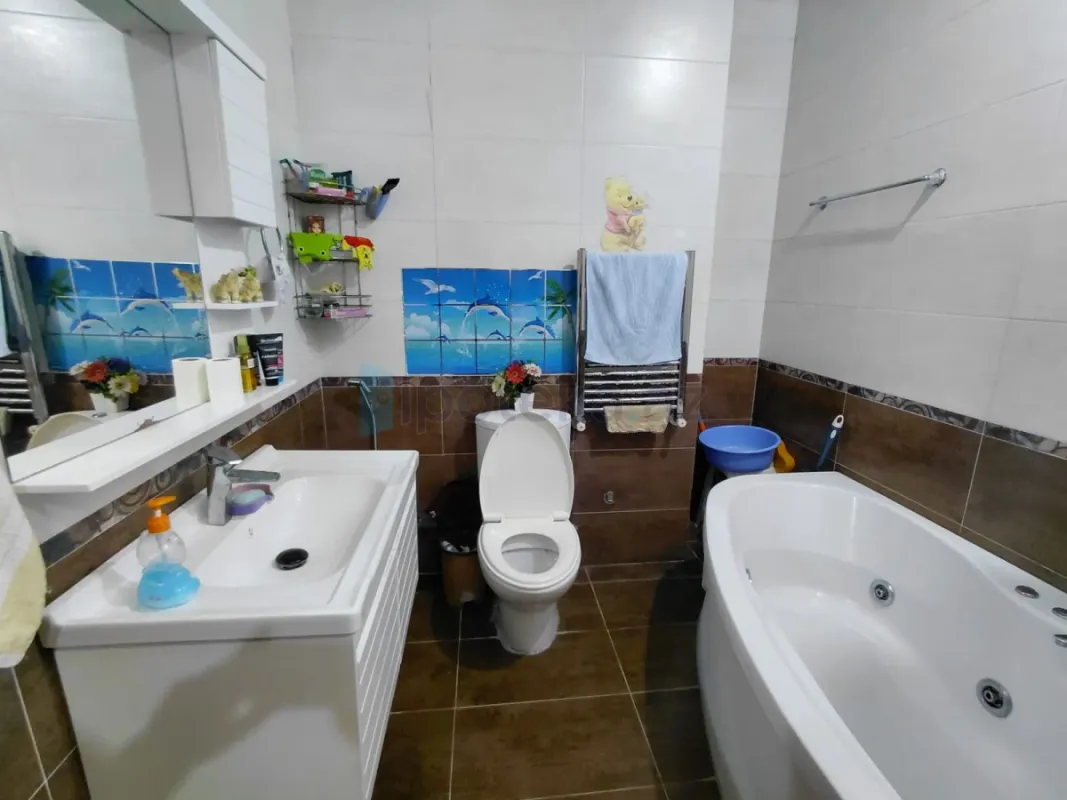 Satılır 3 otaqlı yeni tikili 100 m²